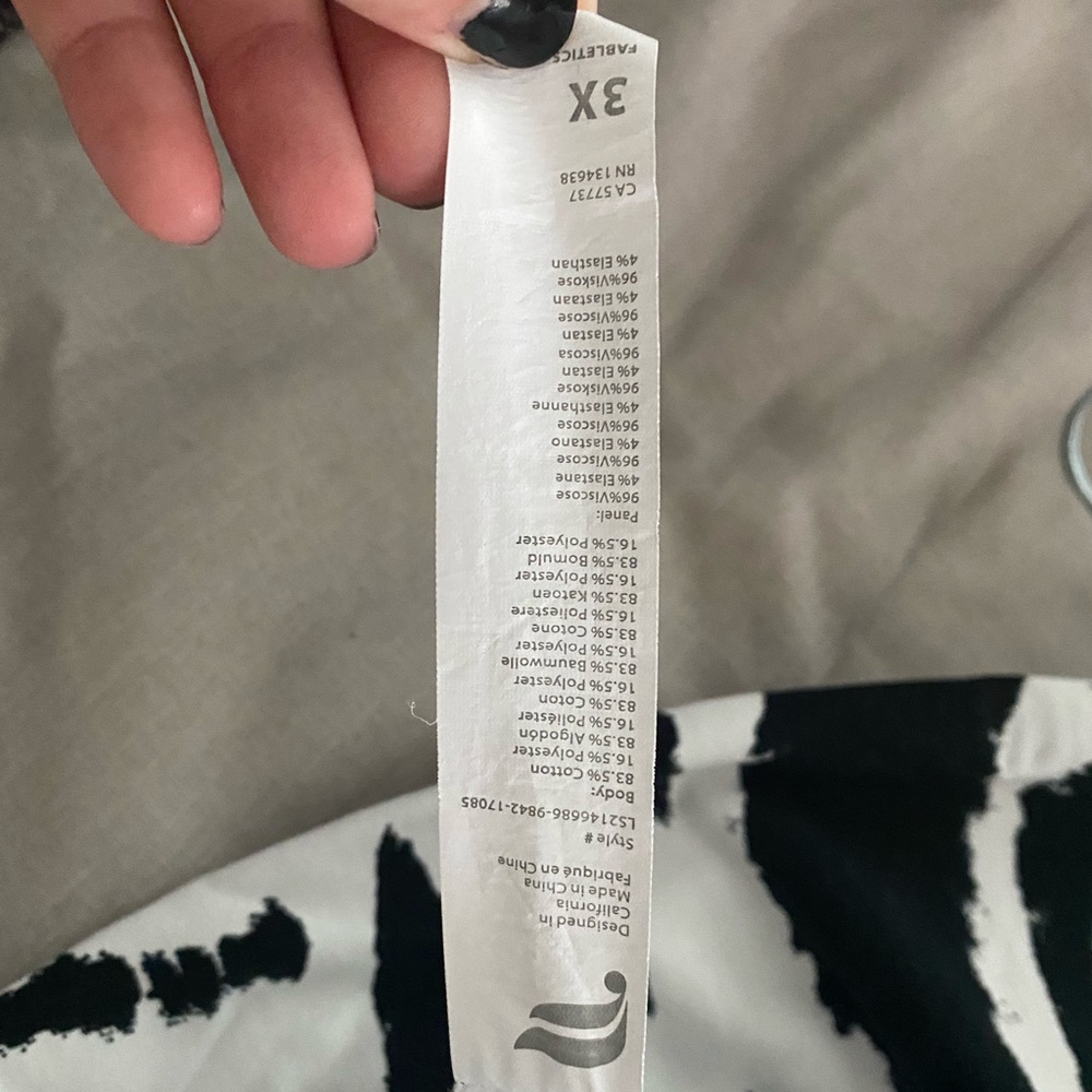 Fabletics Hoodie - Picture 7 of 7